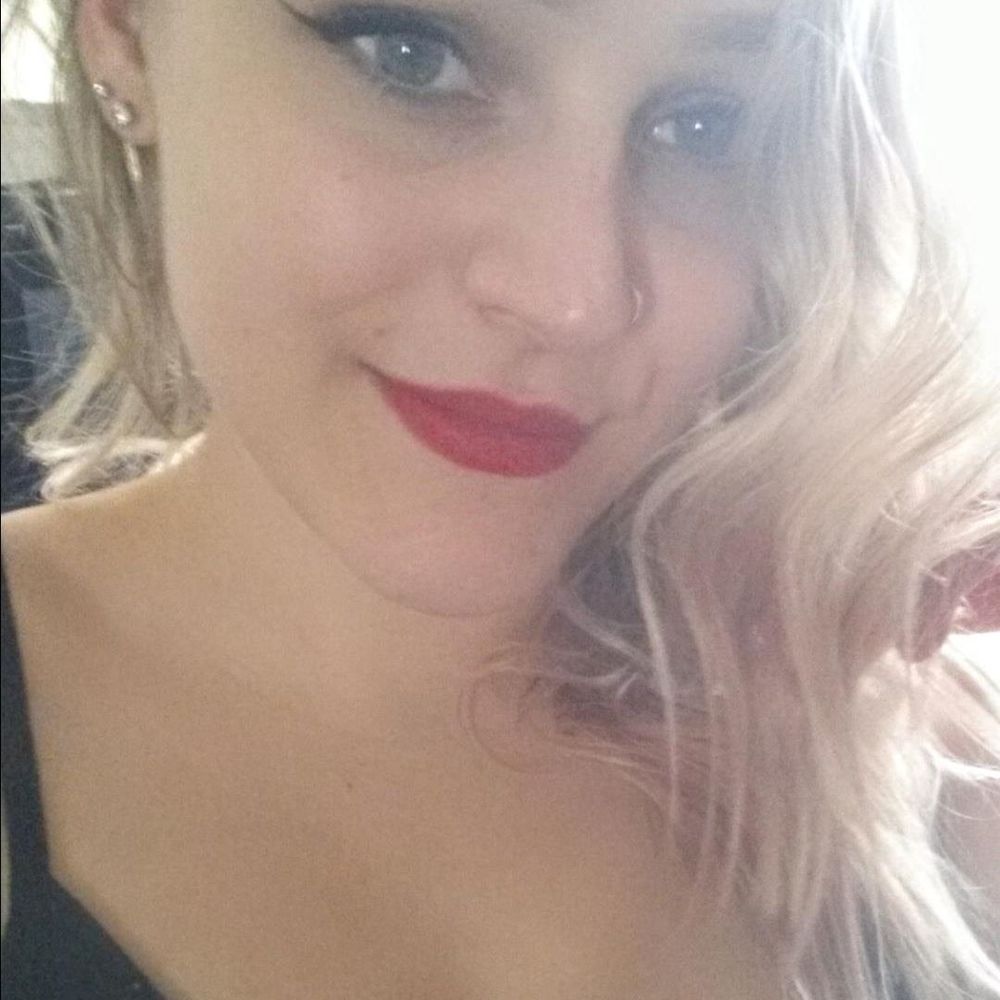 Meet your Posher, Alexandra